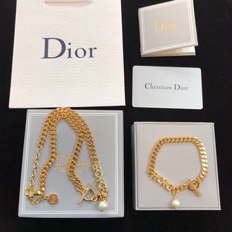 Christian Dior Necklaces